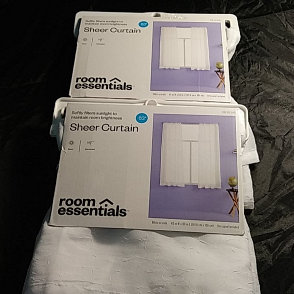 2 panels white crinkle sheers - Picture 2 of 4